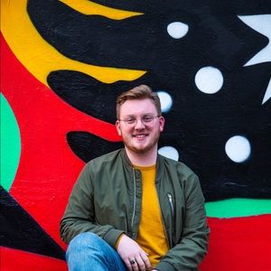Meet your Posher, Adam
